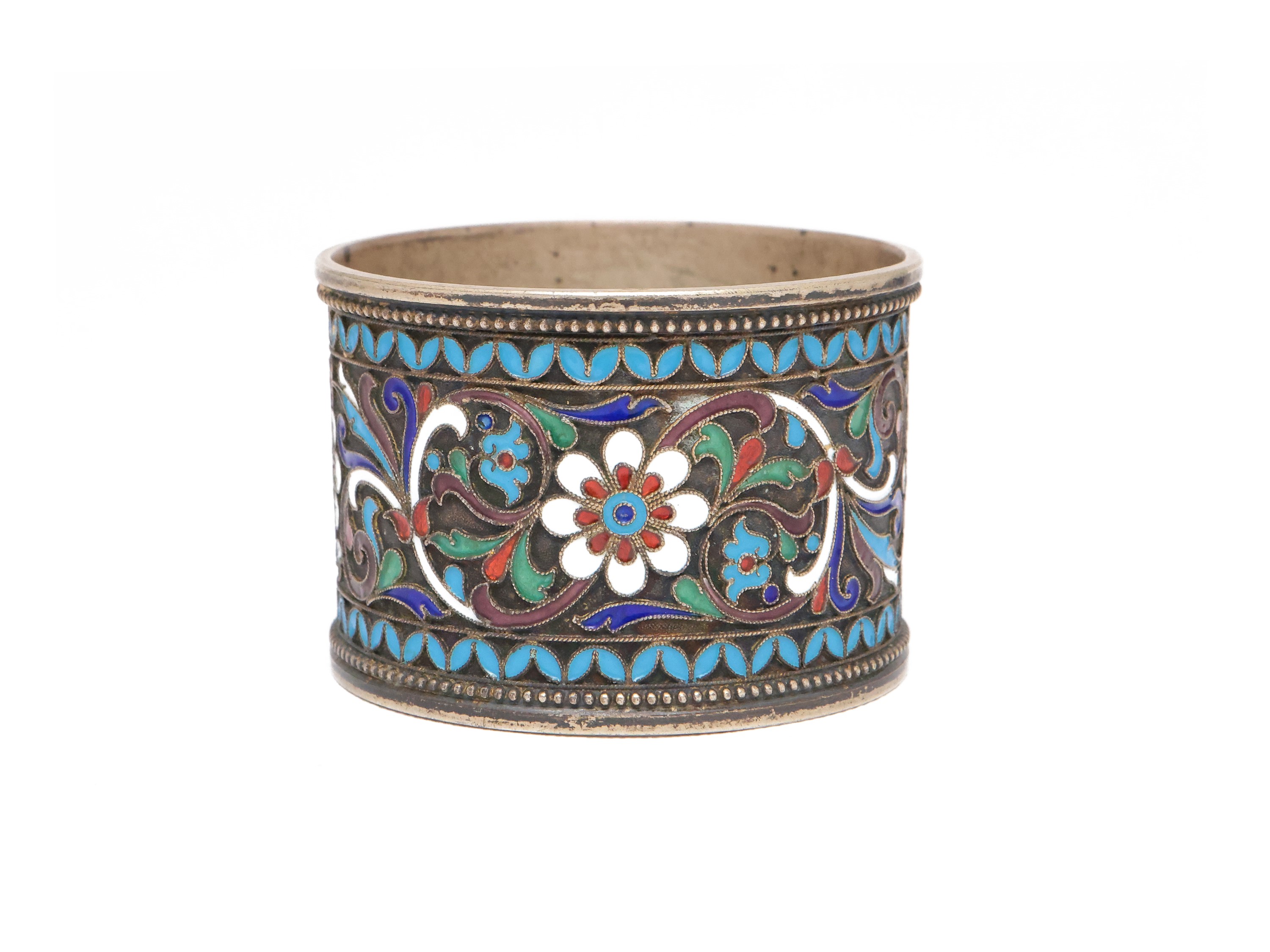 Bicchierino da vodka in argento vermeil e smalti cloisonné, Mosca, 1908-1922