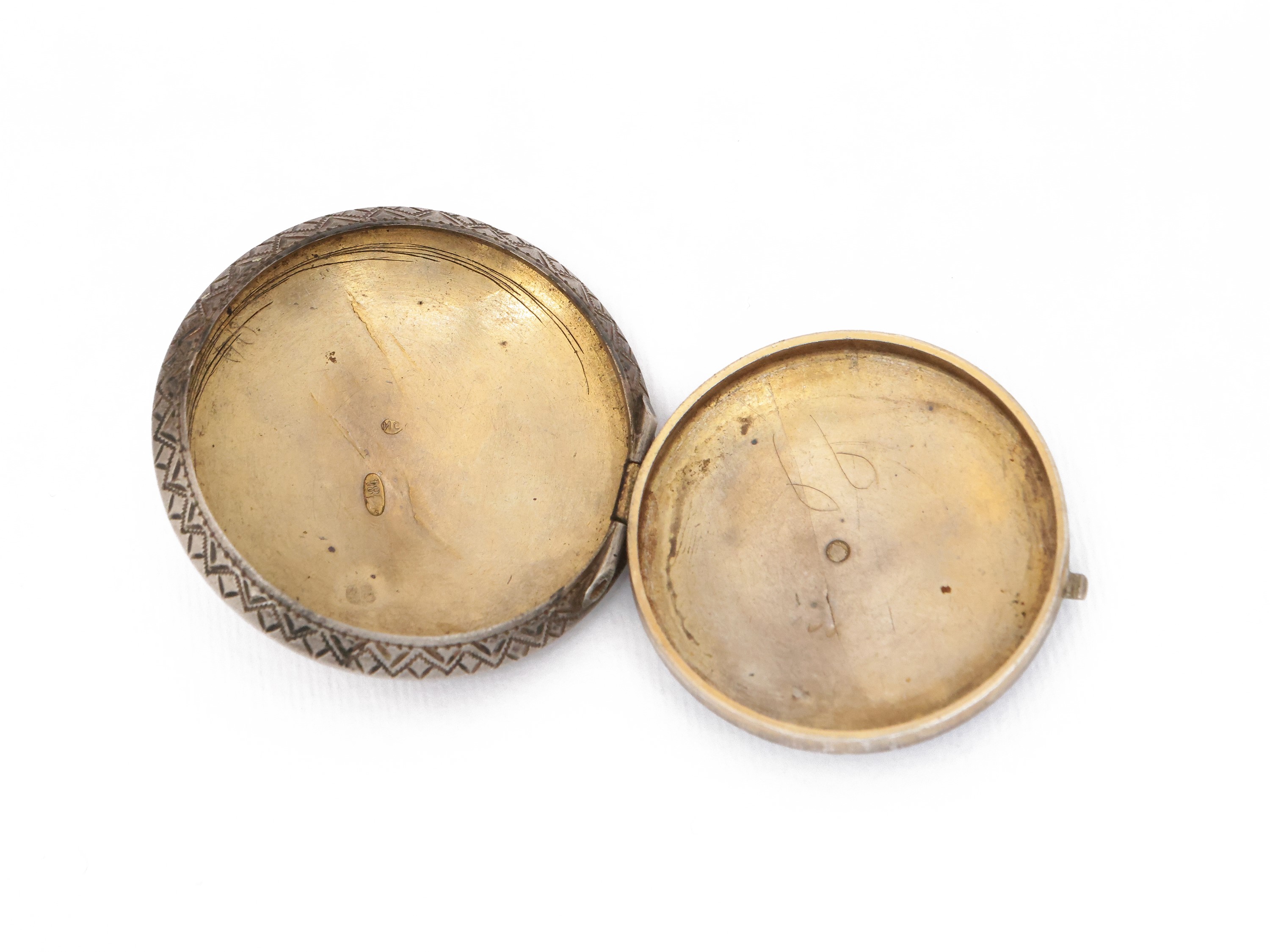 Oggetti decorativi in argento, lattiera e tabacchiera, Mosca 1908-1922