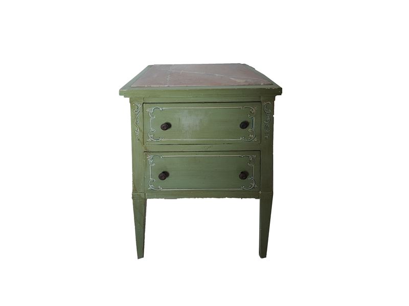 Comodino in legno laccato verde salvia, fine del XVIII secolo