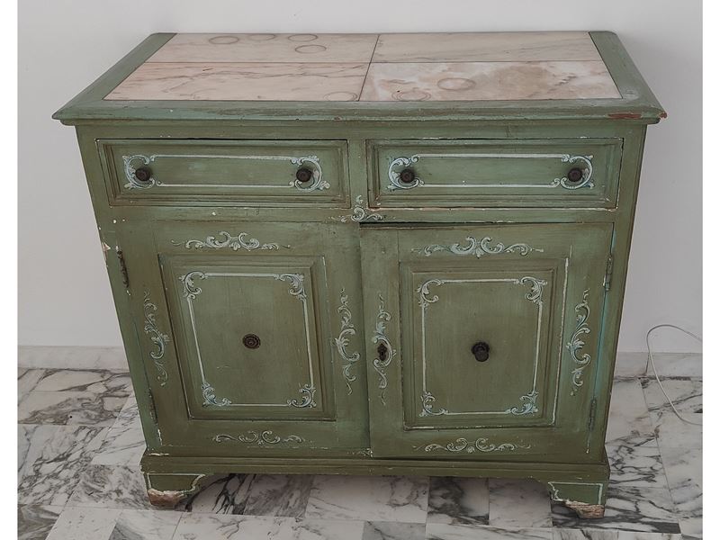 Piccola Credenza in Legno Laccato Verde Salvia