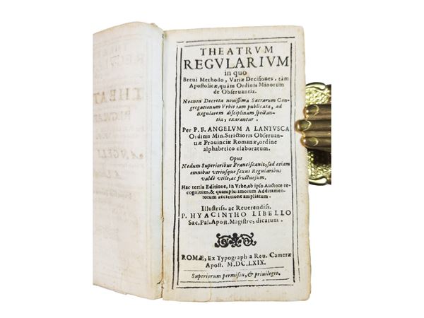 Theatrum regularium in quo Brevi Methodo, Varia Decisiones, tam Apostolicae, quam Ordiniam Minorum
