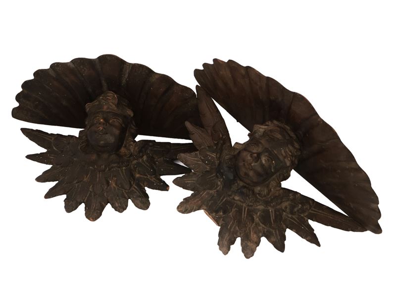 Coppia di Piccole Mensole in Legno Tenero