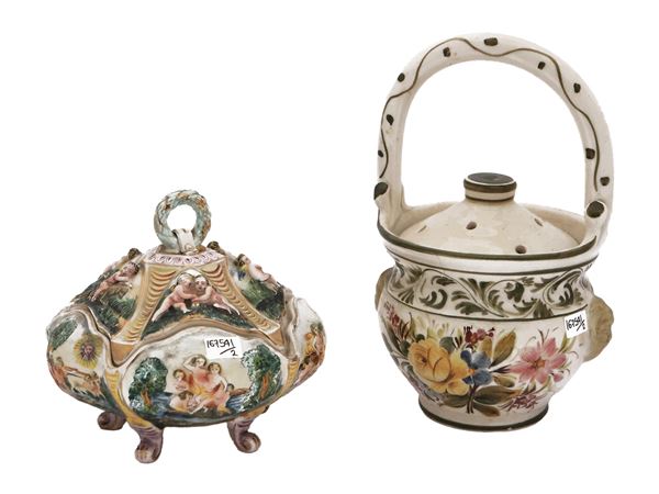 Due accessori per la casa in ceramica