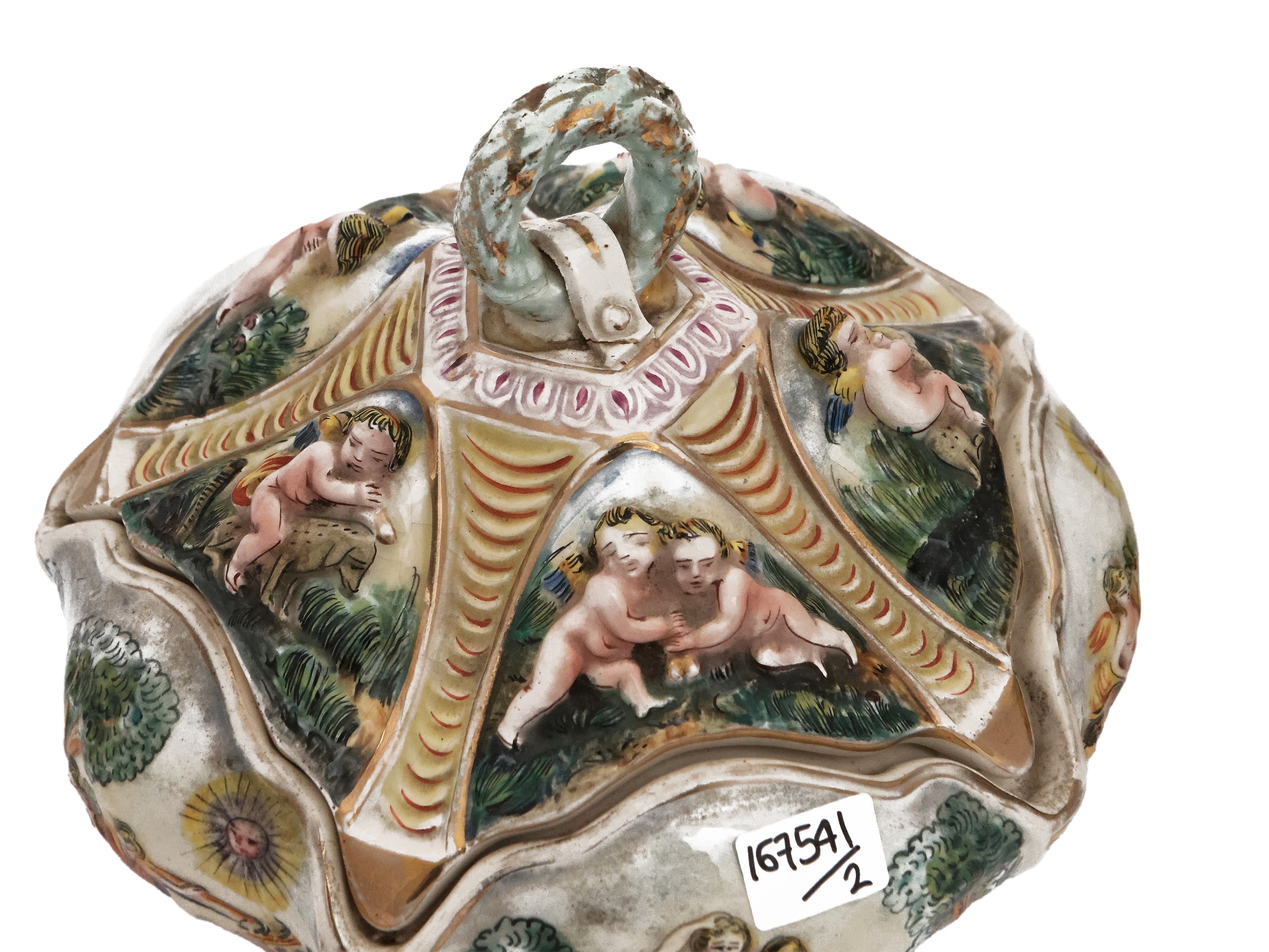 Scaldino in maiolica dipinta e scatola porta bonbon sagomata, accessori da casa
