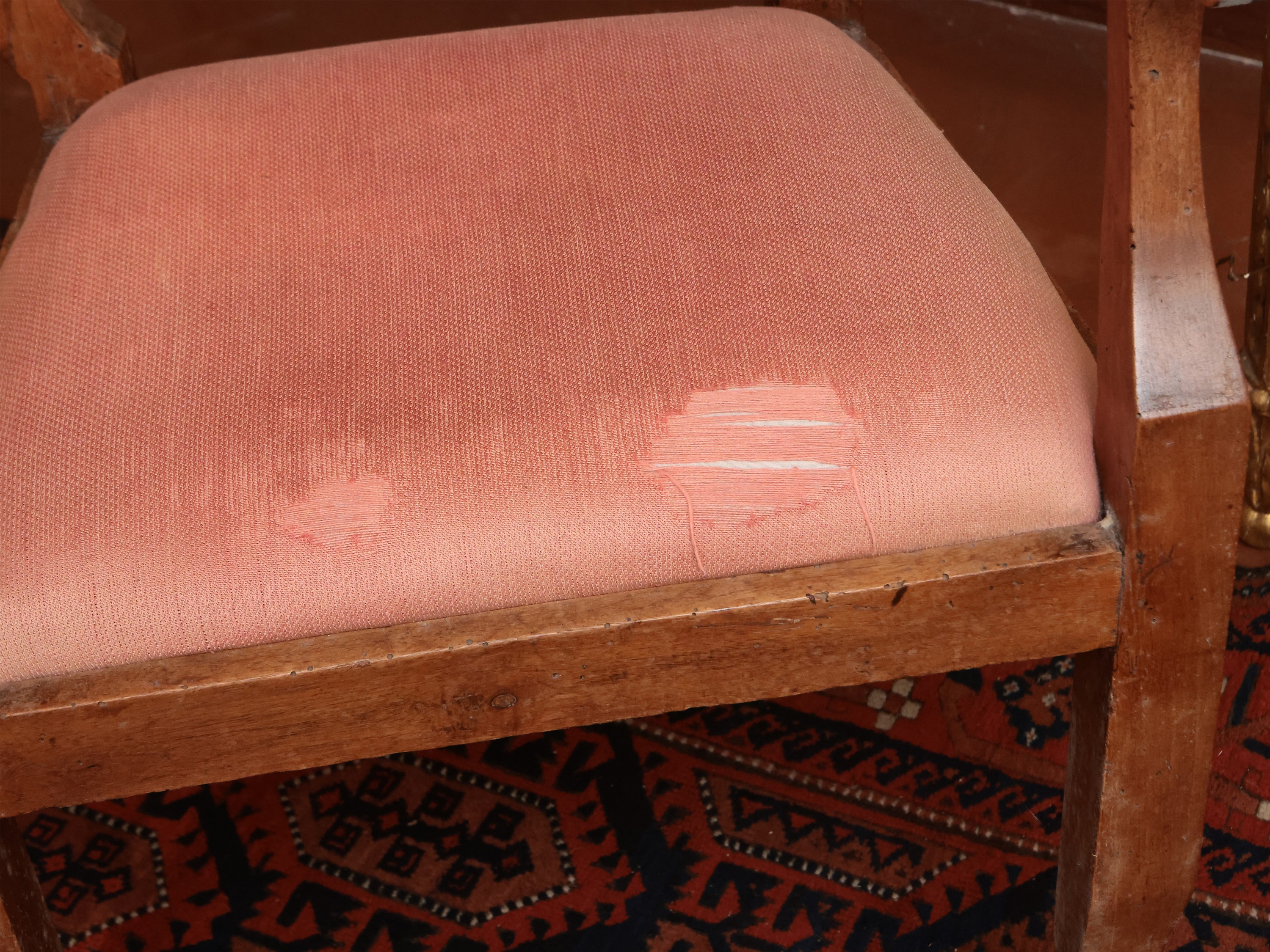 Poltroncina in Noce