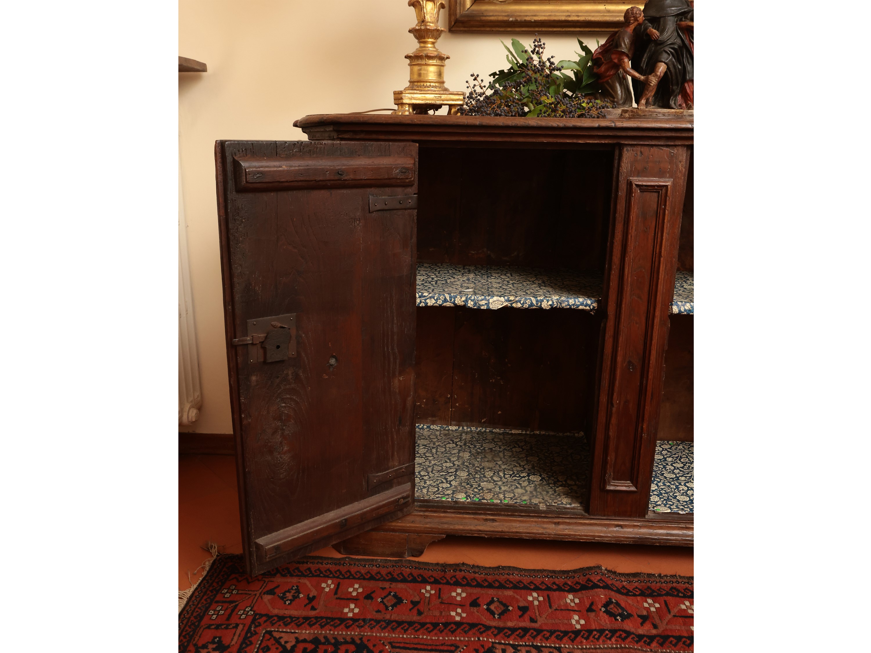 Credenza in Castagno