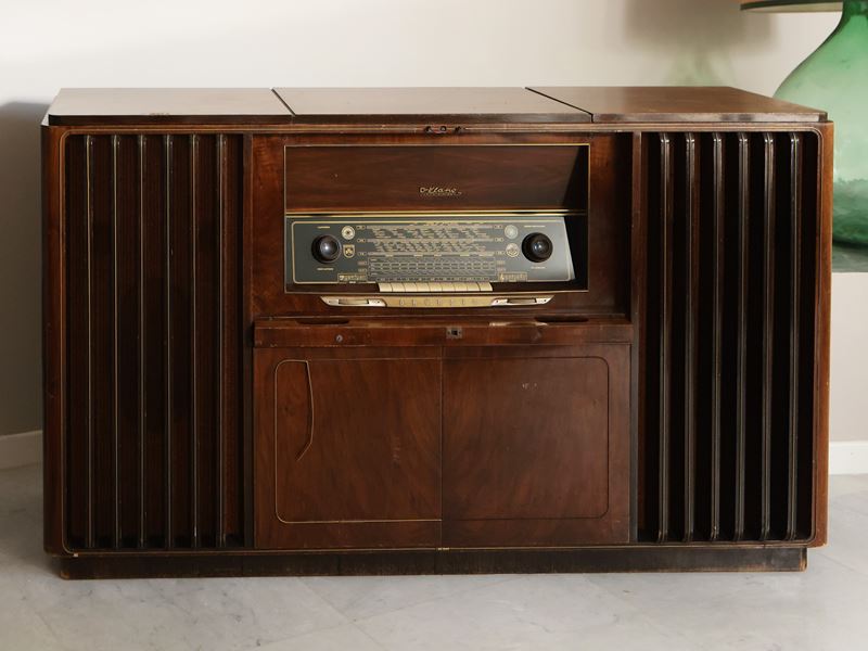 Mobile Radio Grundig 8055-56 D-klang