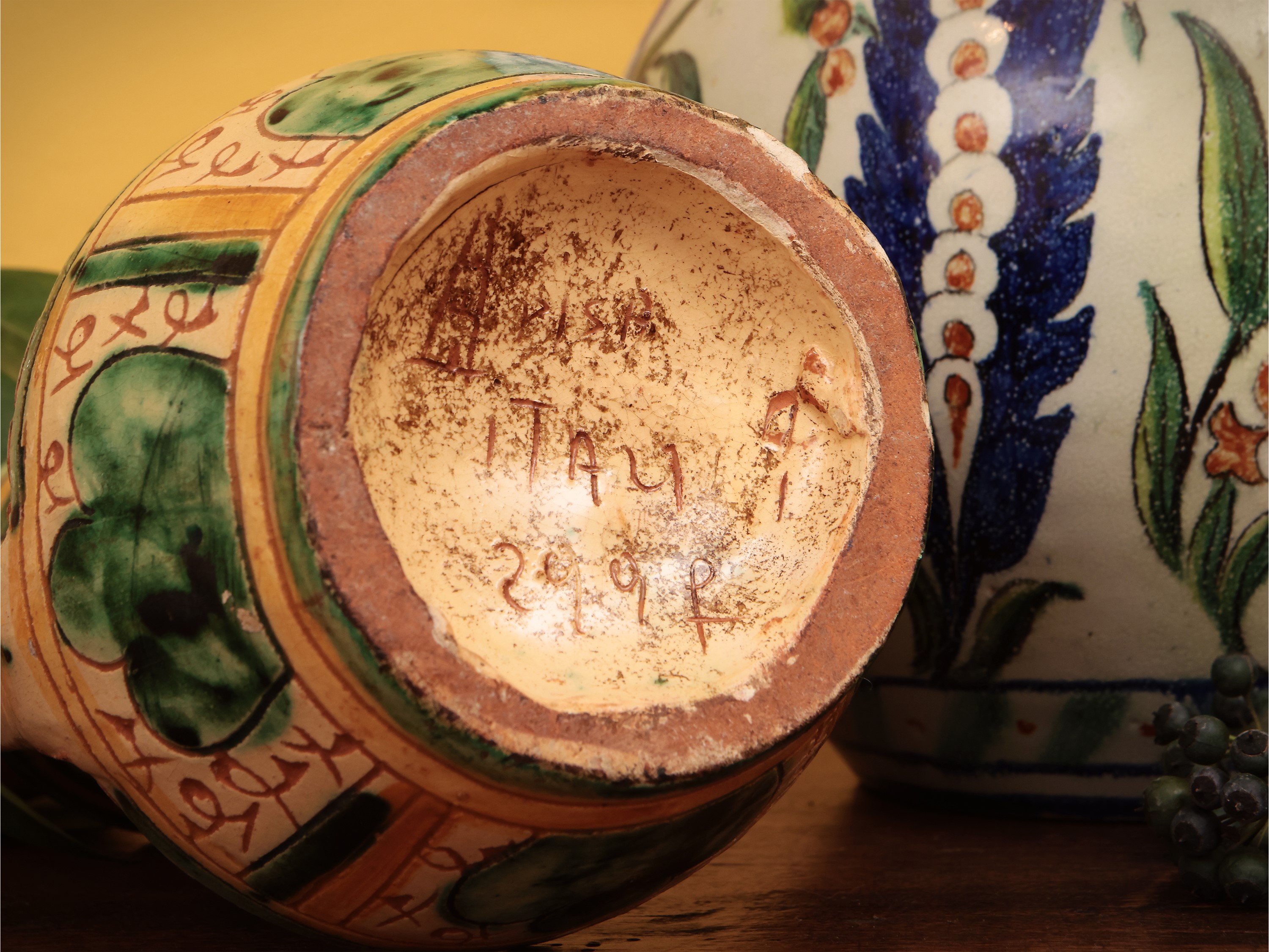 Due Vasi in Terracotta Smaltata