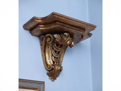 Mensola in Legno Intagliato e Dorato