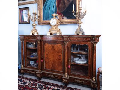 Credenza Impiallacciata in Radica e Altre Essenze