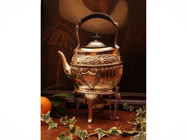 Samovar in metallo argentato