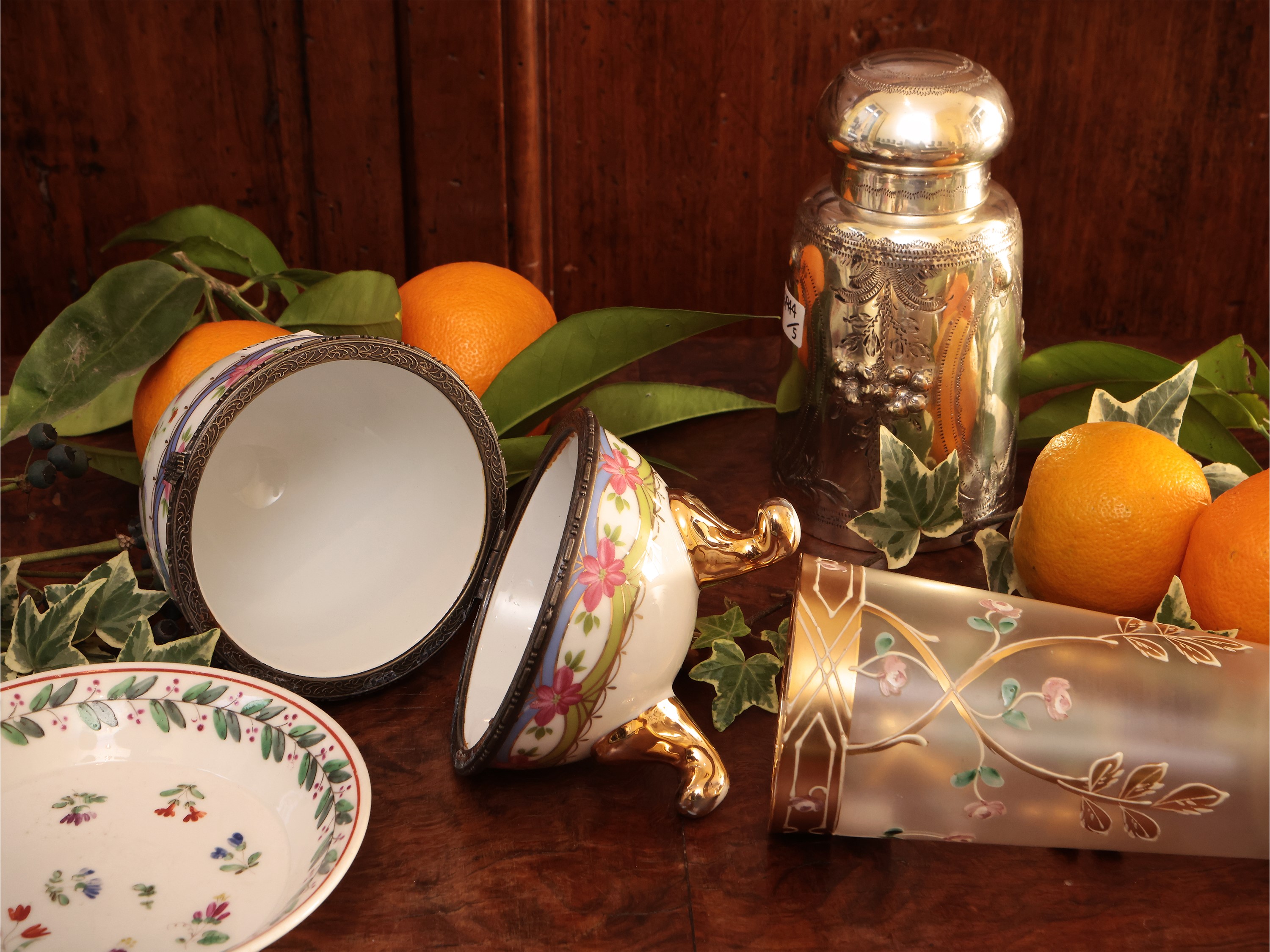 Raccolta di Accessori D'epoca da Collezione