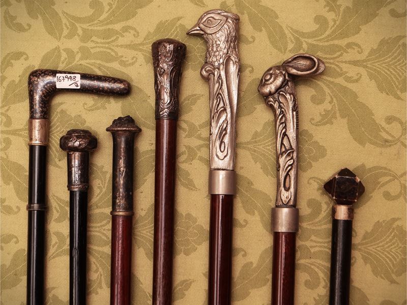 Collezione di Sette Bastoni da Passeggio D'epoca