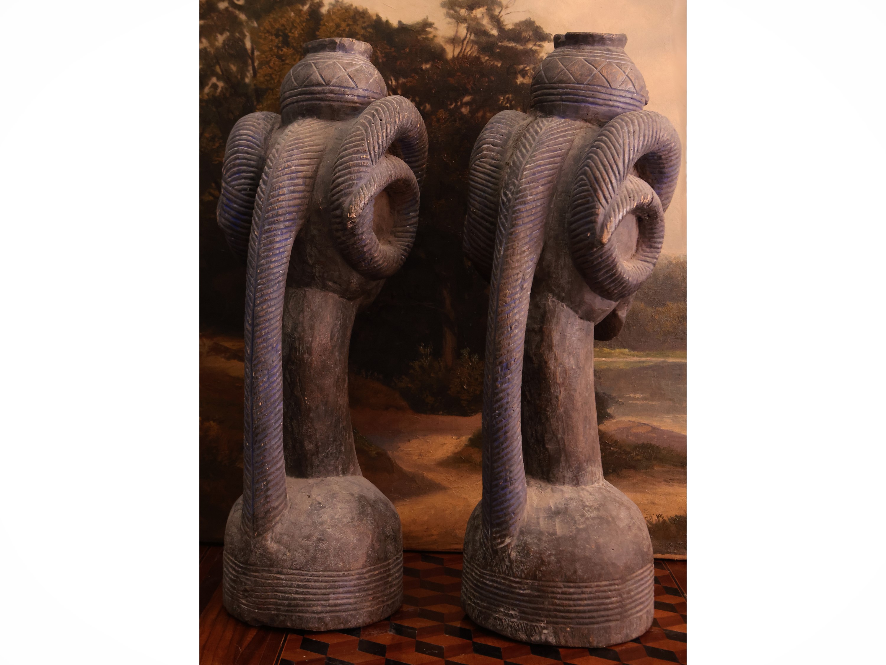 Coppia di Sculure Tribali in Legno