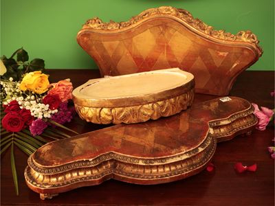 Tre Basi per Sculture in Legno Intagliato e Dorato