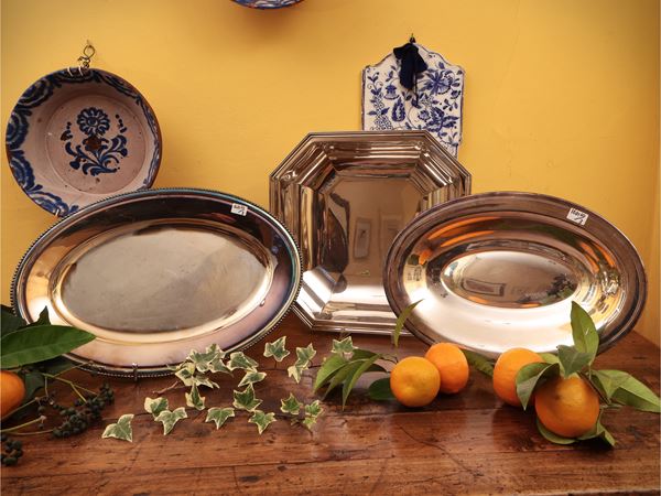 Three trays in silver metal