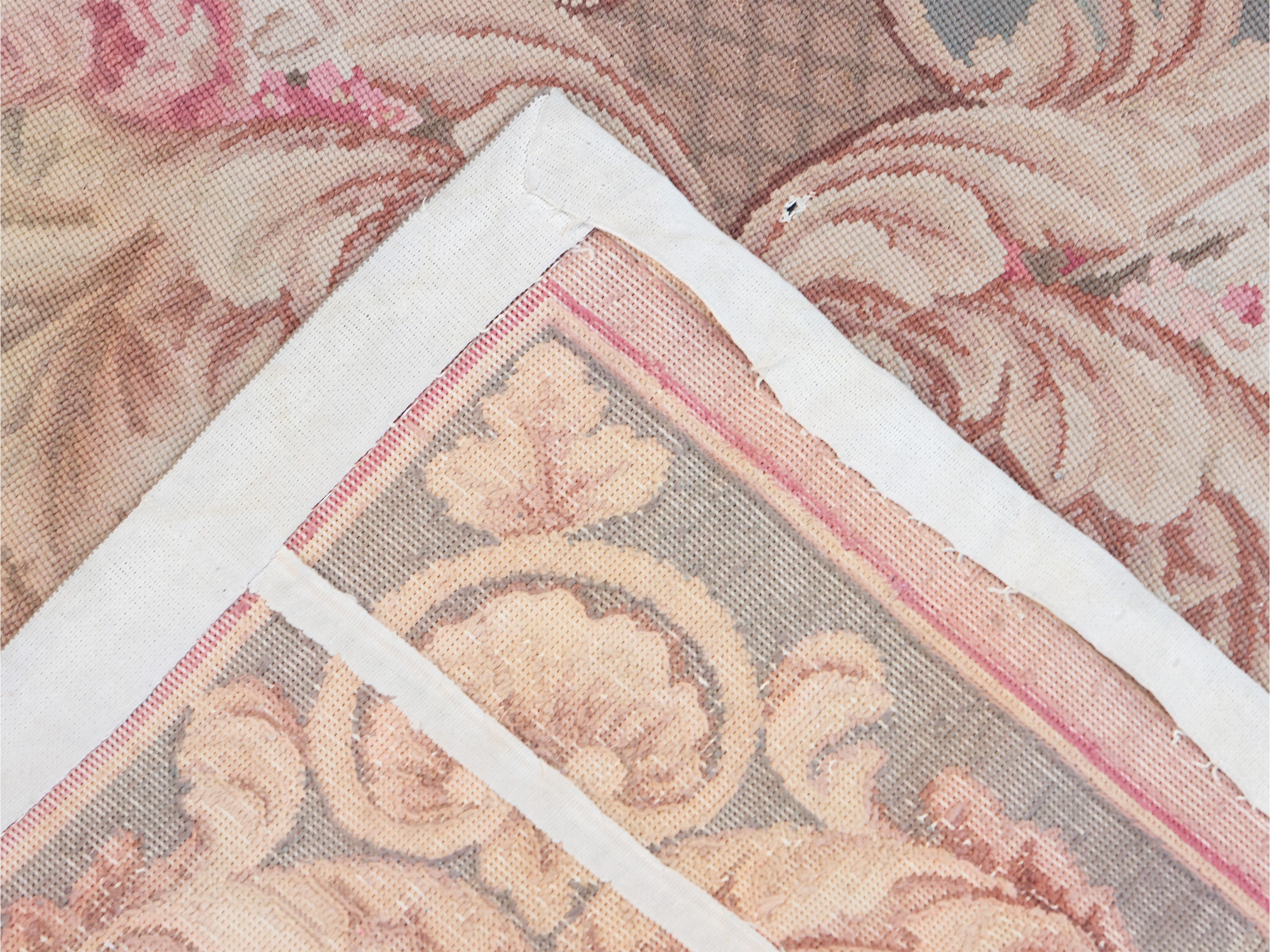 Tappeto a Piccolo Punto in Stile Aubusson