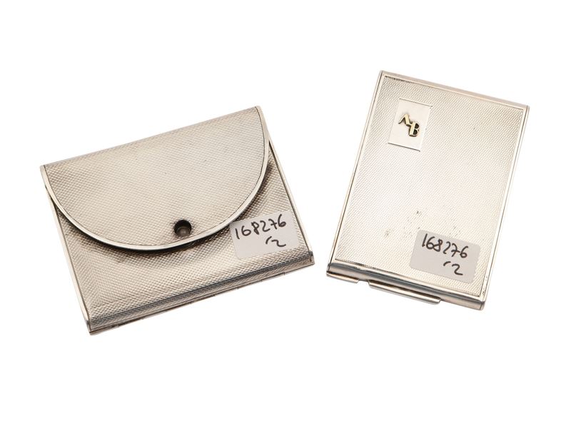 Due Piccoli Vanity Set da Borsetta in Argento Satinato