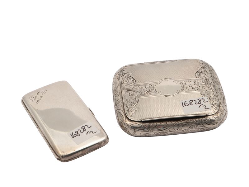 Due portasigarette in argento