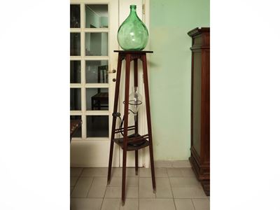 Tre Complementi di Arredo Rustici