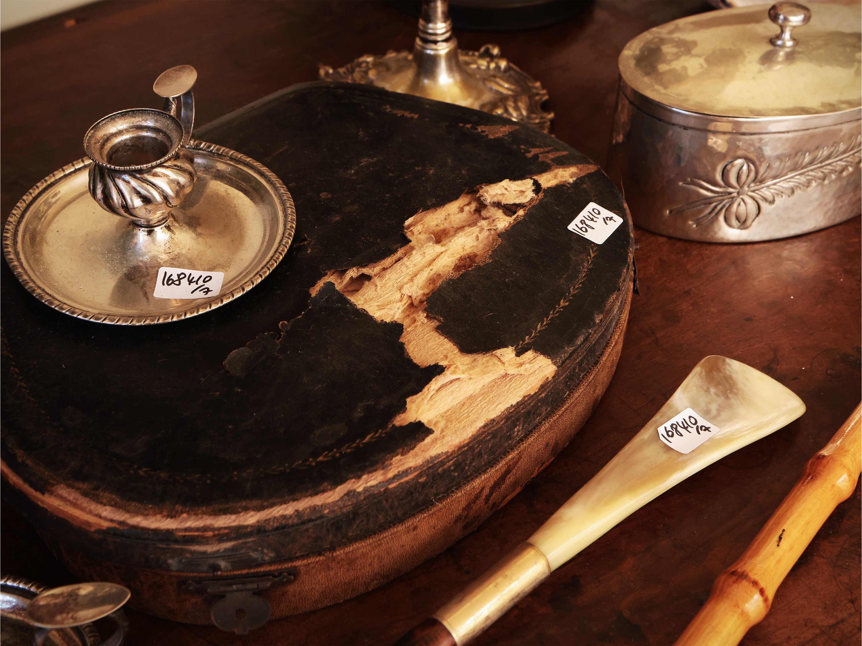 Accessori da toilette d'epoca, anche in argento