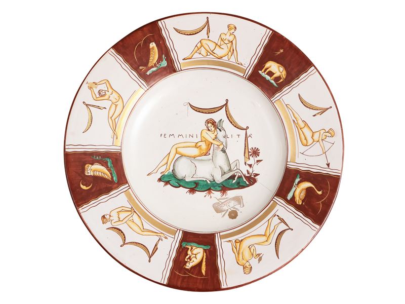 Piatto da parata in ceramica, Femminilità 1931