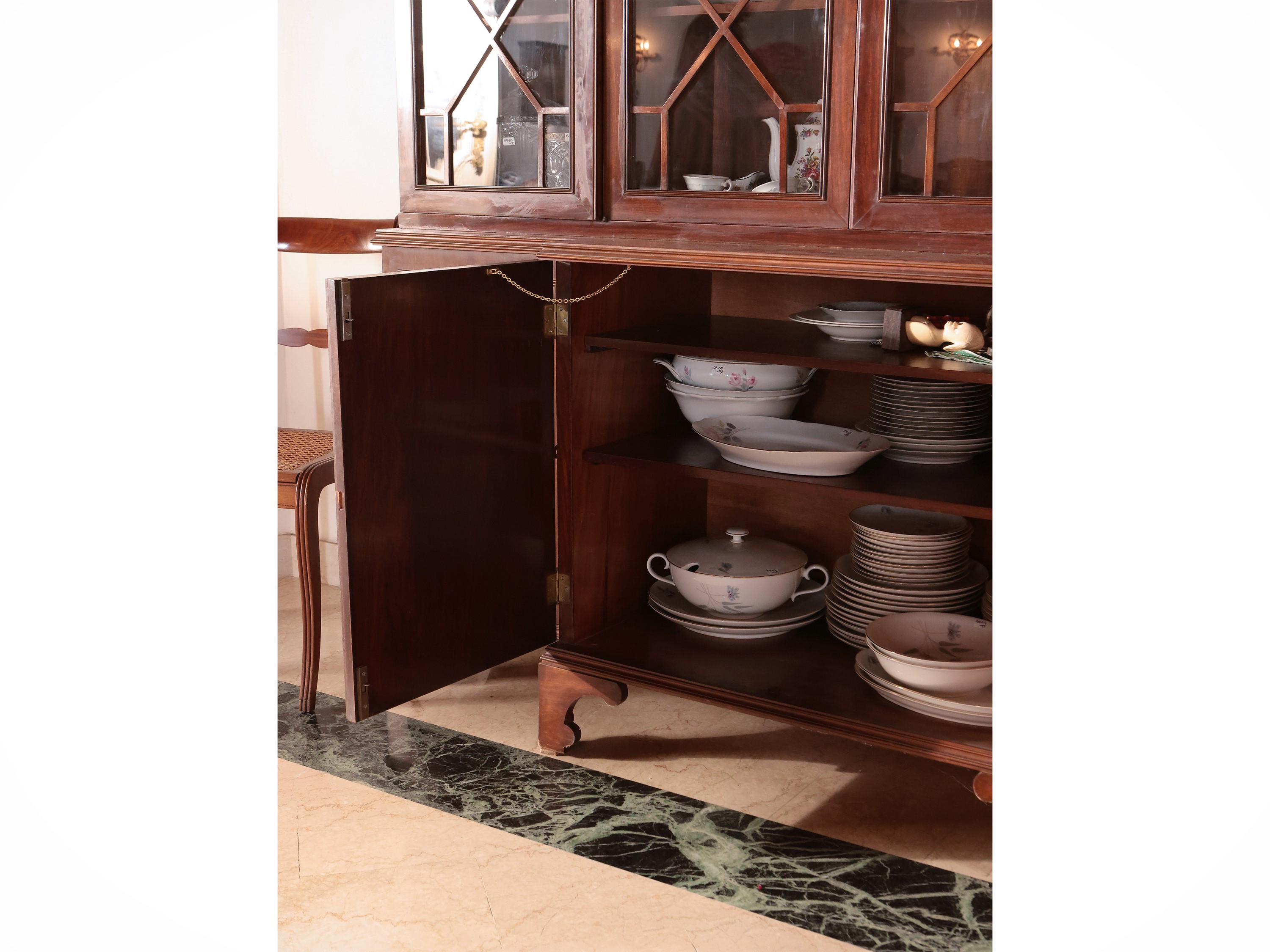 Credenza a Due Corpi in Mogano