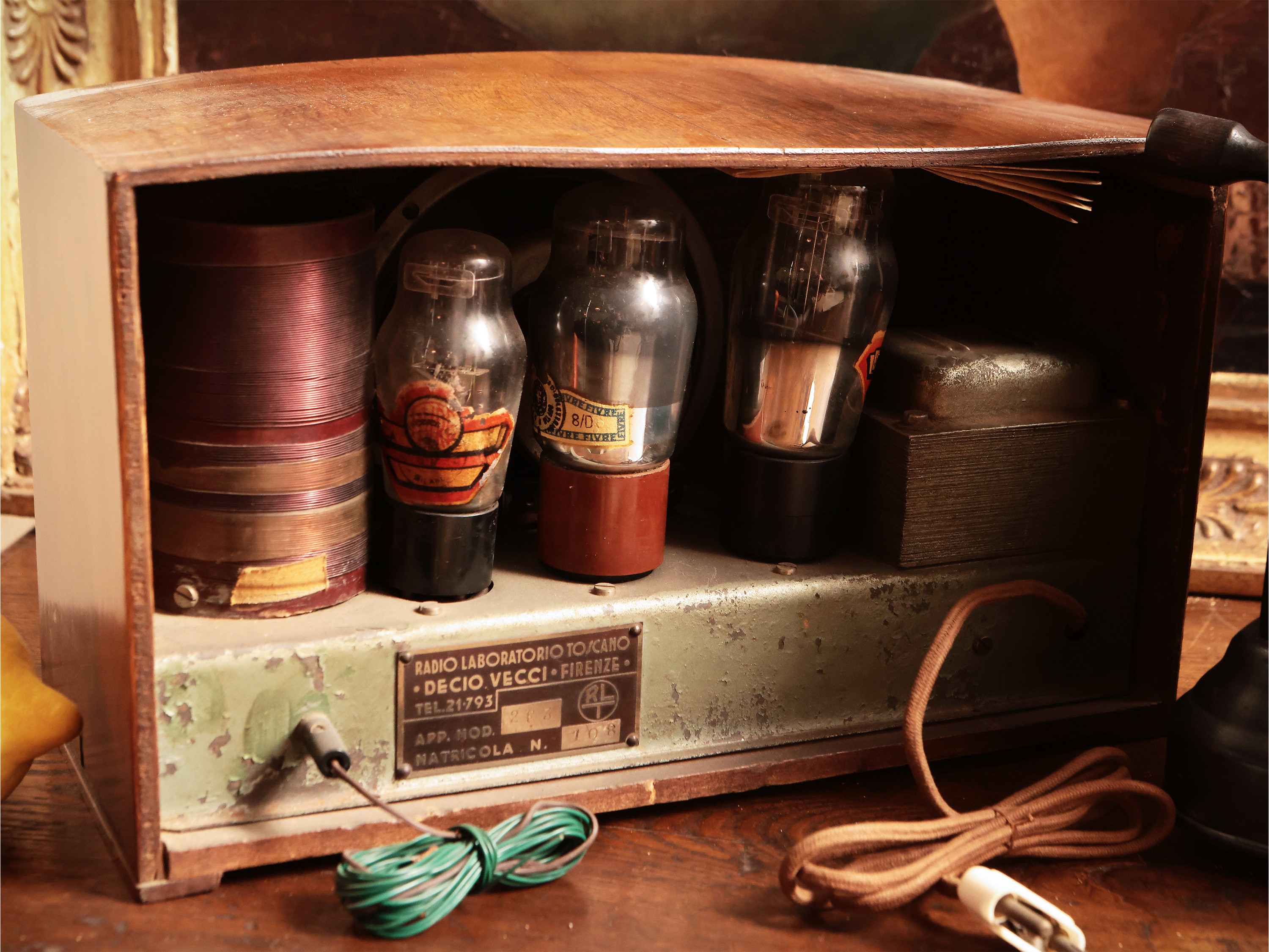 Due accessori d'epoca