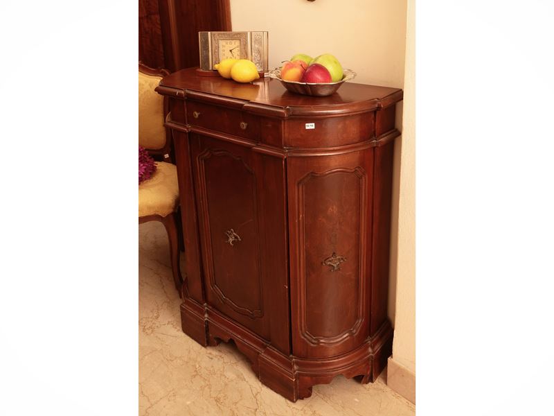 Piccola Credenza in Noce