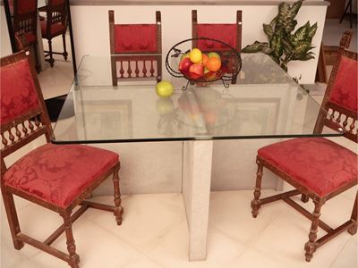 Tavolo da Pranzo di Foggia Moderna