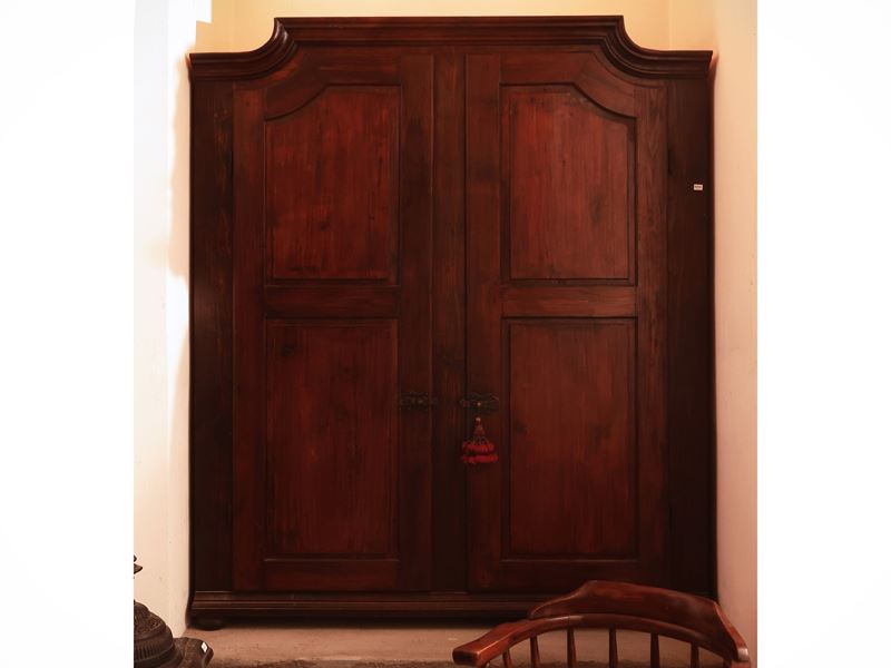 Piccolo Armadio in Legno Tenero