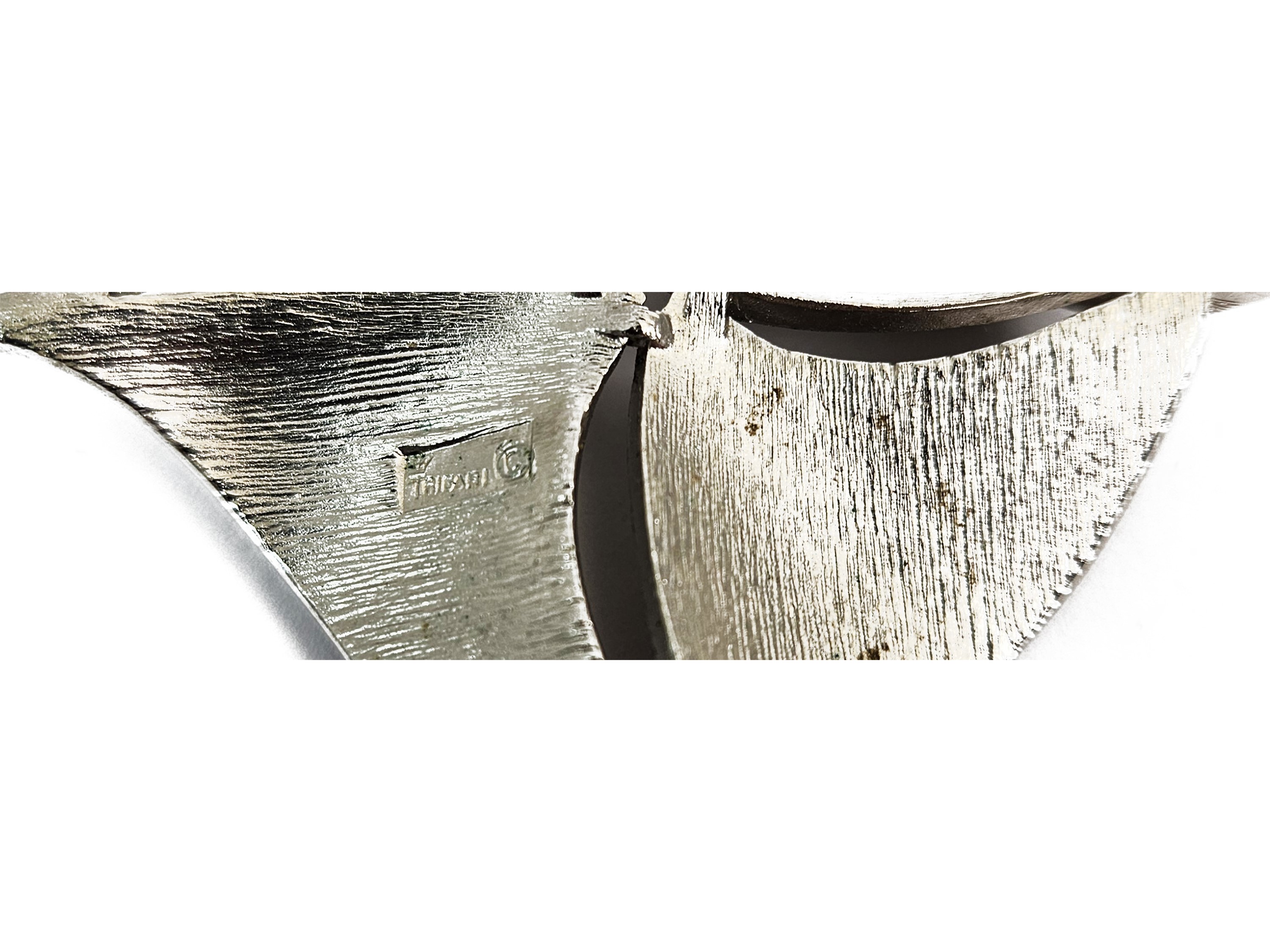 Trifari - Spilla e Orecchini a Clip in Metallo Silver Tone Satinato