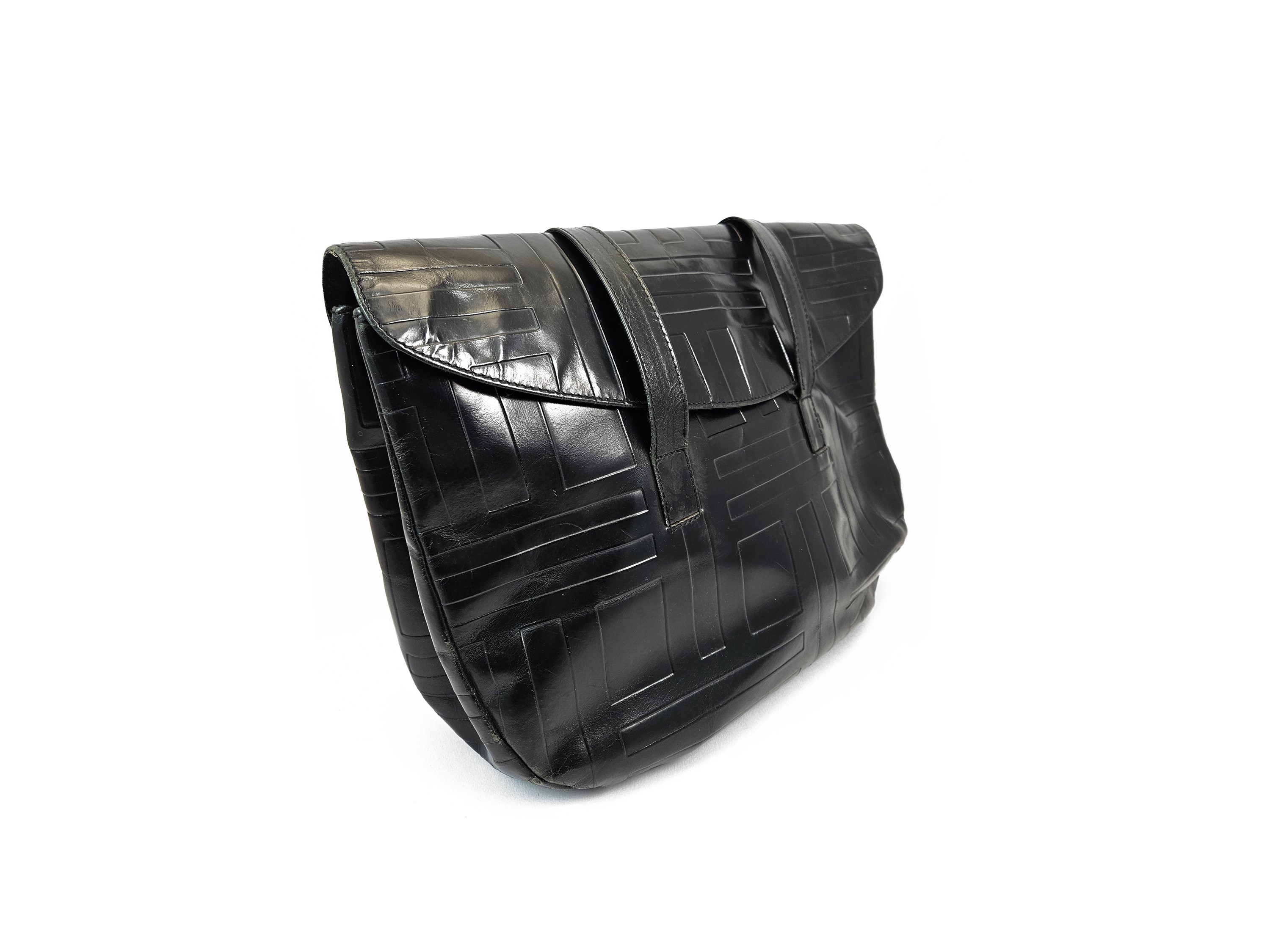 Prada - Borsa a Spalla in Vitello Spazzolato Nero