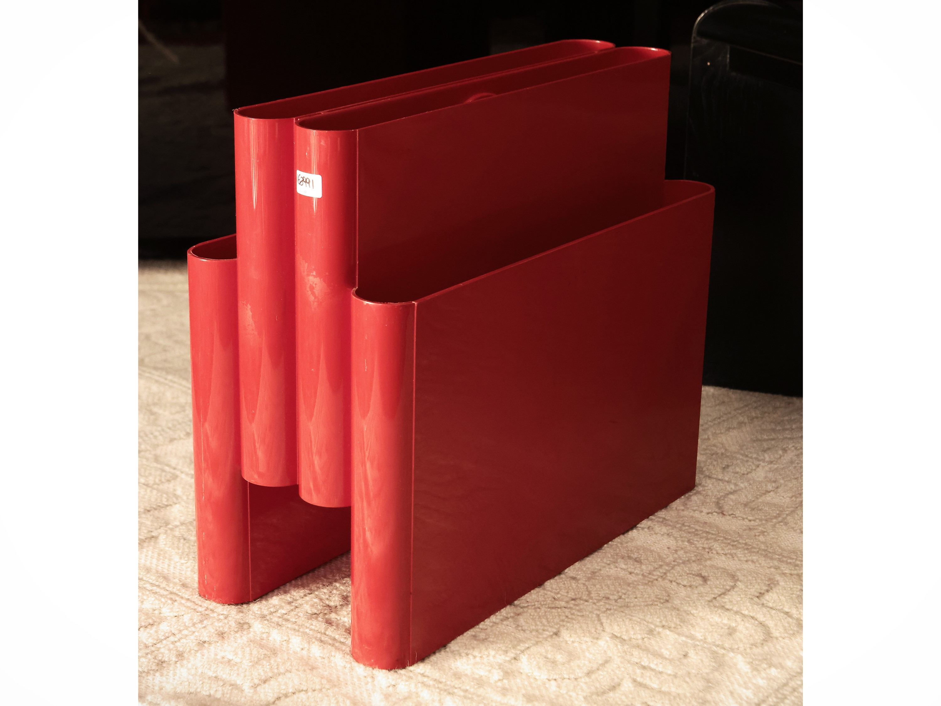 Portariviste Carminio, Giotto Stoppino per Kartell