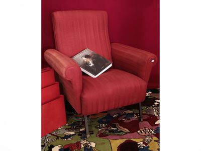 Coppia di Poltroncine Imbottite in Tessuto Rosso
