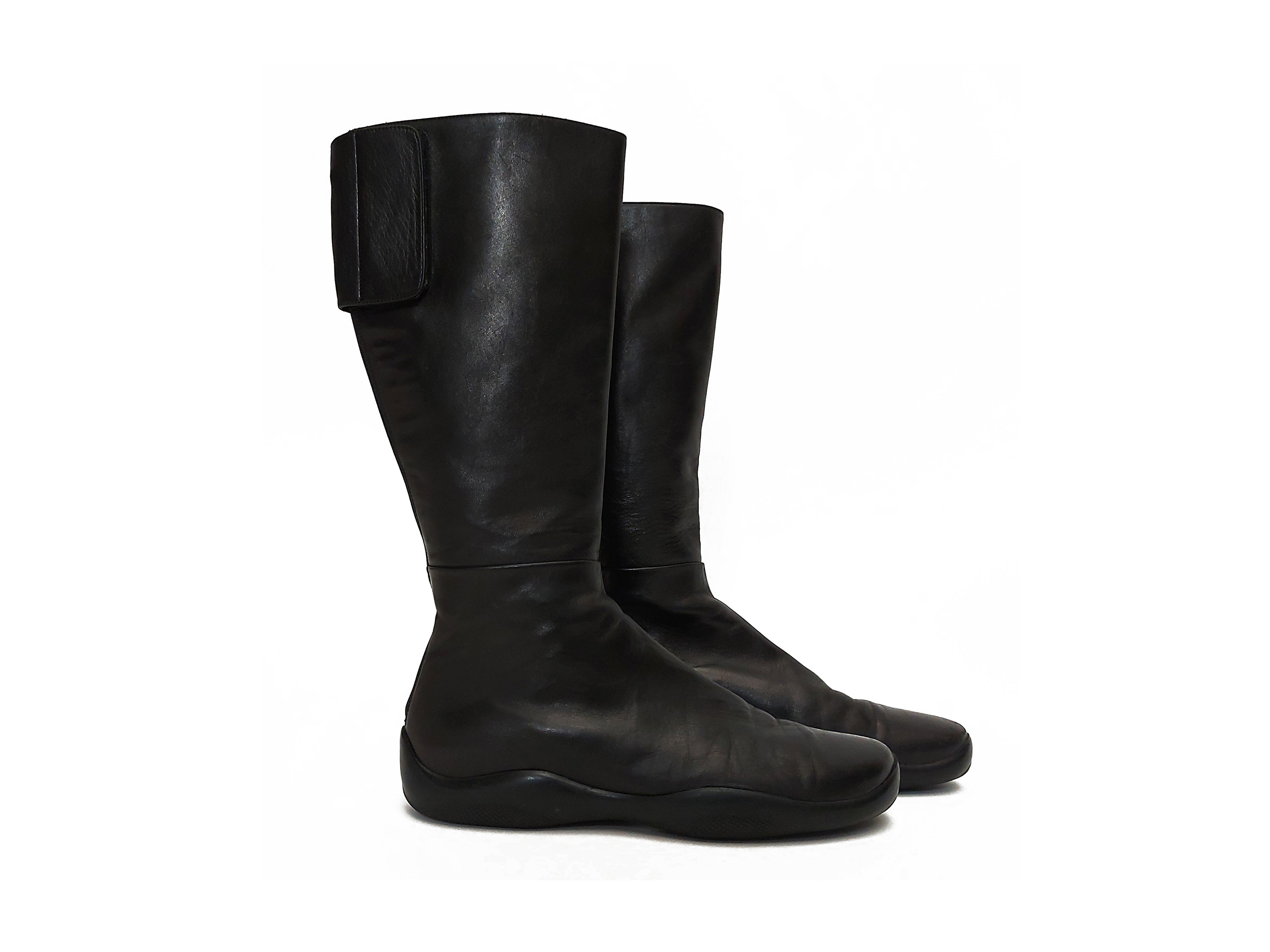 Prada - Stivali in Pelle Nera
