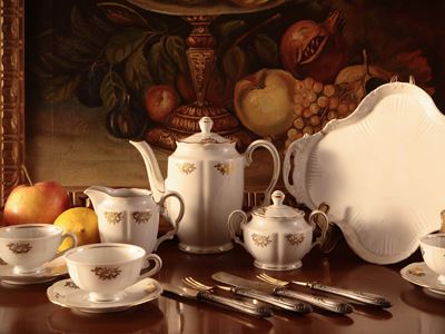 Assortimento di Accessori per Servire il Caffè