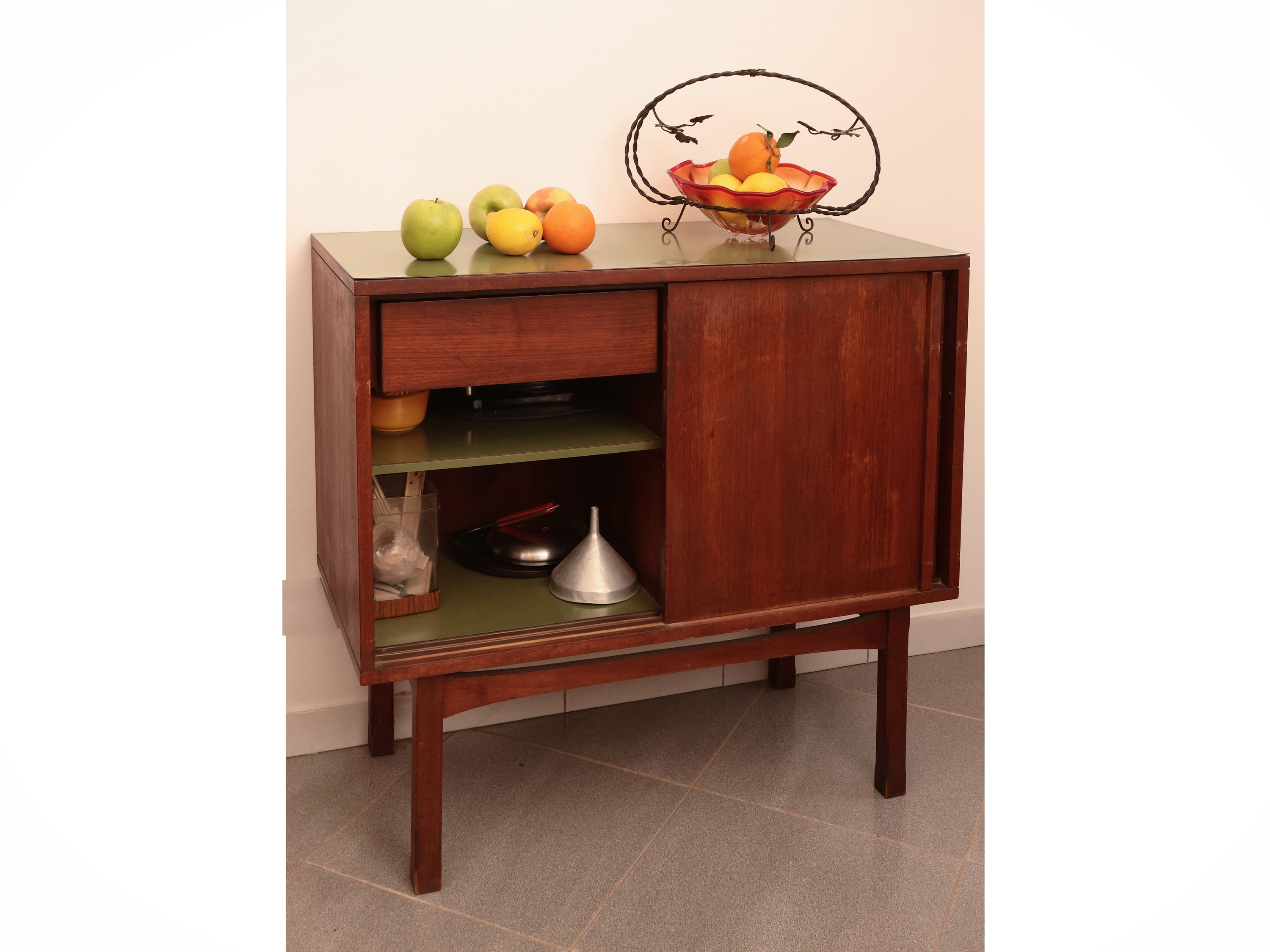 Piccola Credenza in Mogano