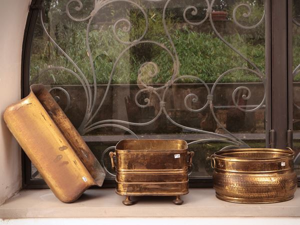 Tre cachepot in ottone