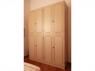 Armadio Guardaroba in Legno Laccato