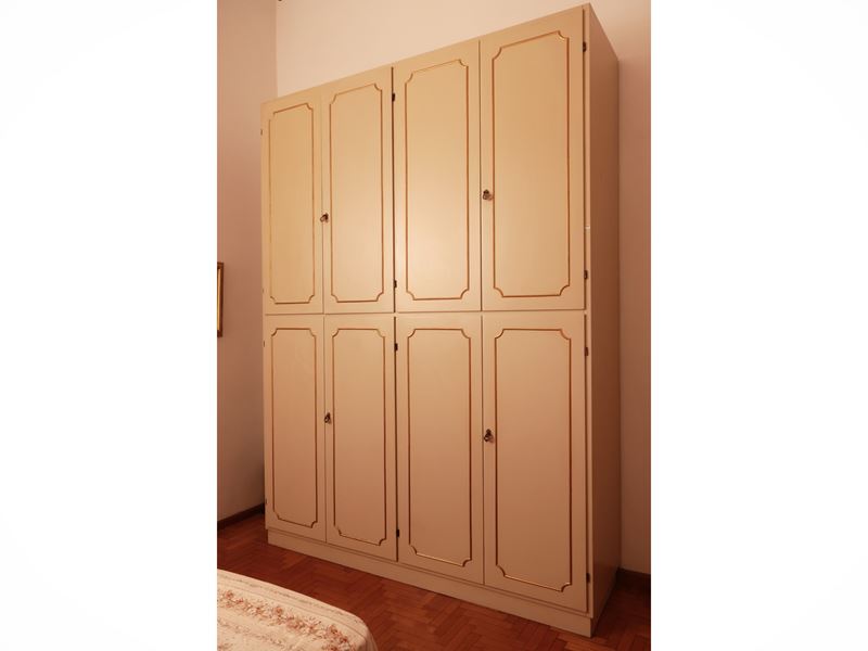 Armadio Guardaroba in Legno Laccato