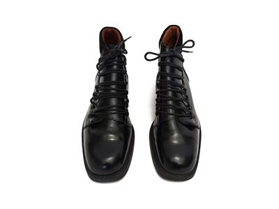 Gucci - Scarponcini Stringati in Vitello Spazzolato Nero