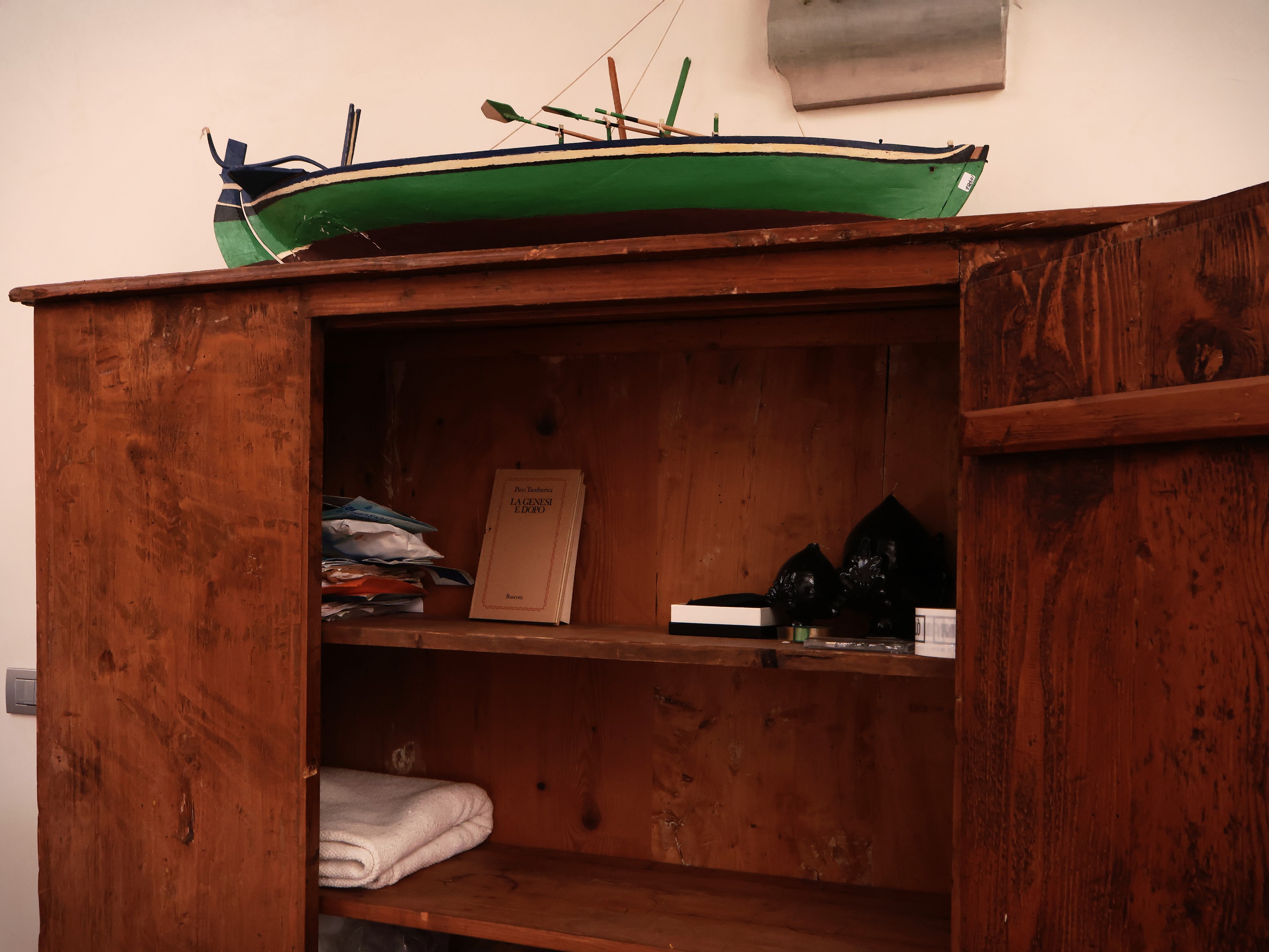 Armadio Rustico in Legno Tenero