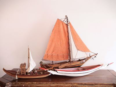 Tre Modellini di Barche in Legno da Collezione