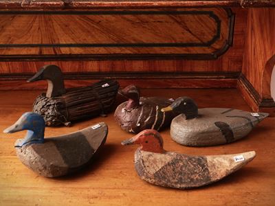 Cinque Anatre in Legno per Richiamo di Caccia