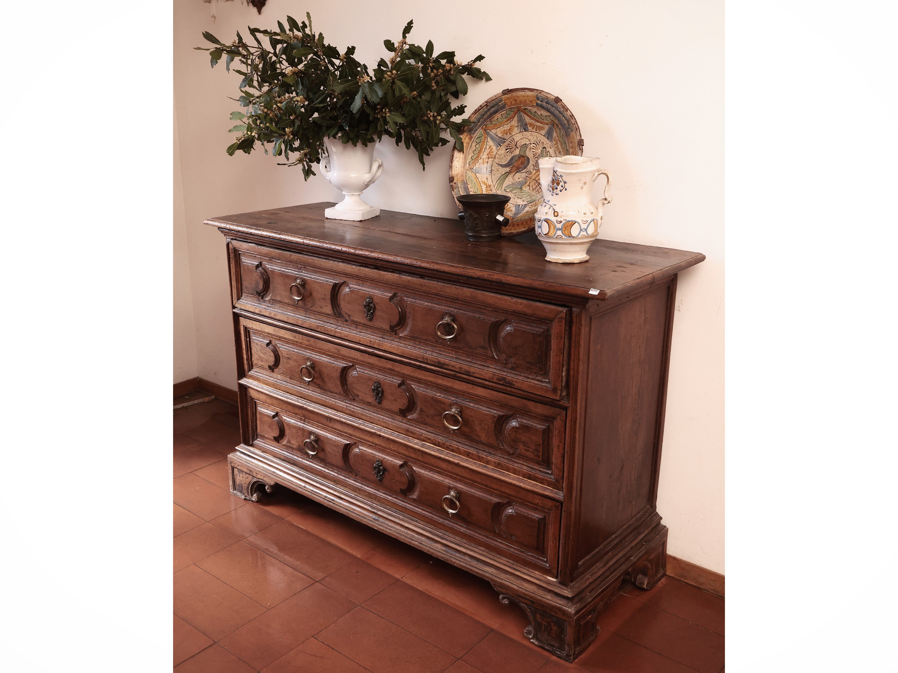 Cassettone in Noce