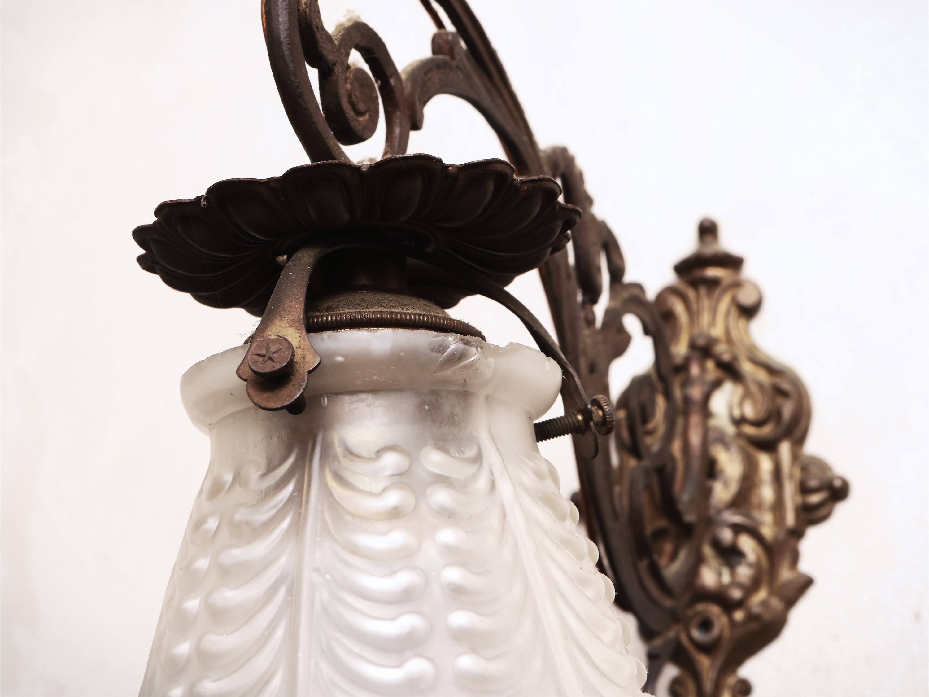 Specchiera con Cornice in Noce
