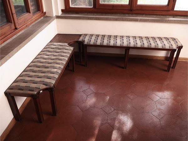 Grande panca ad angolo in legno tenero