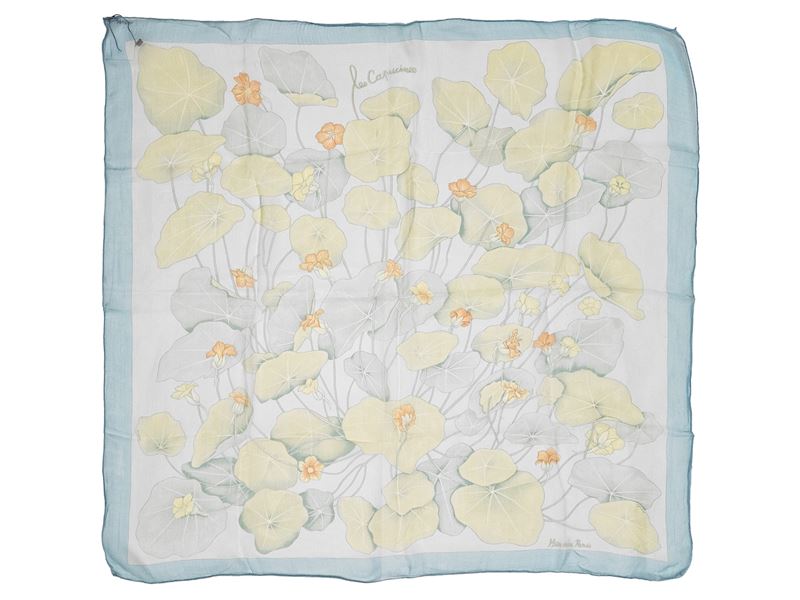 Hermès - Foulard "les Capucines" in Chiffon di Seta