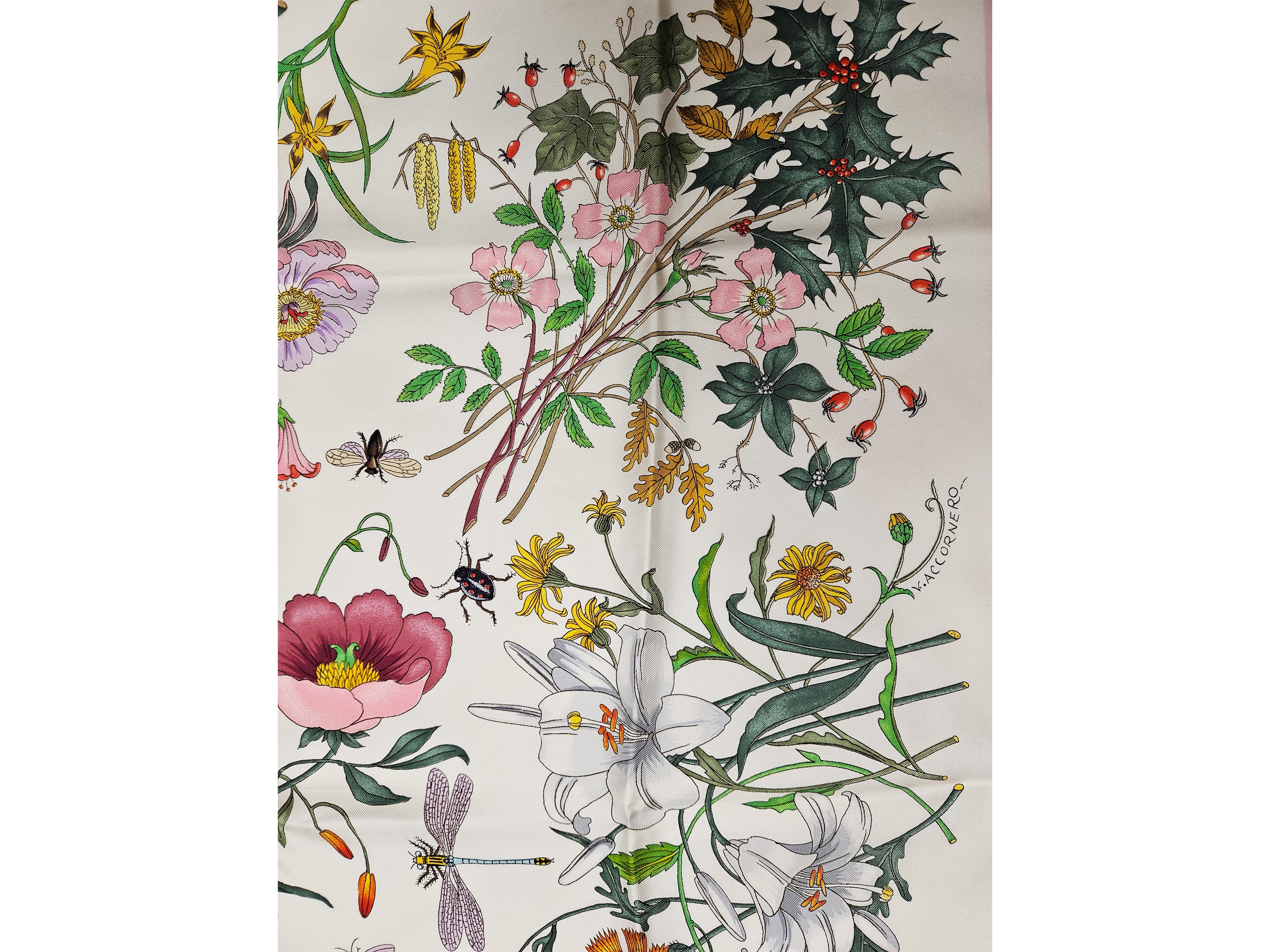 Gucci - Foulard in seta Flora by Vittorio Accornero